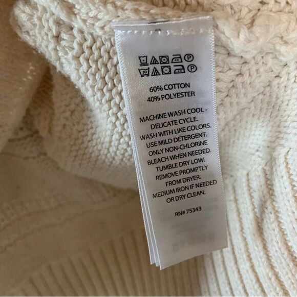 CUPCAKES & CASHMERE Chunky Cable Knit High Low Cream Sweater Size Large - Picture 13 of 13